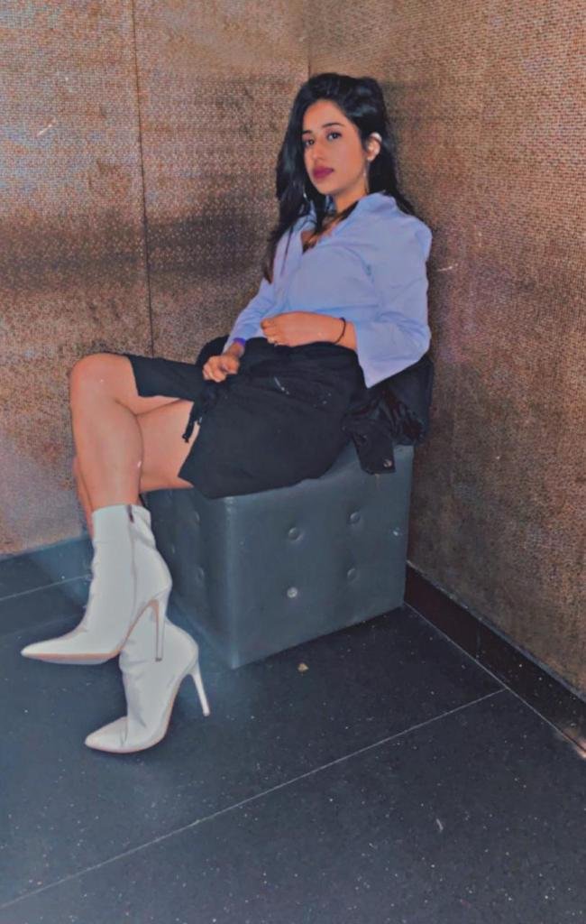 Mumbai Escorts Mumbai Escorts